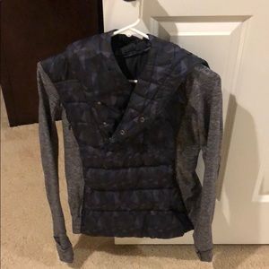 Lululemon down pullover size 4